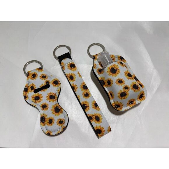 Keychain Collection with Wristlet, Refillable Sani Bottle and Chapstick Holder K - Picture 1 of 4